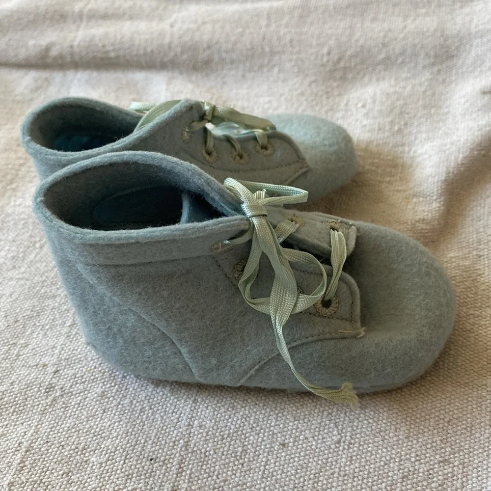 WOOL VINTAGE Shoes Booties Baby Deer Walker Slippers Felt Blue